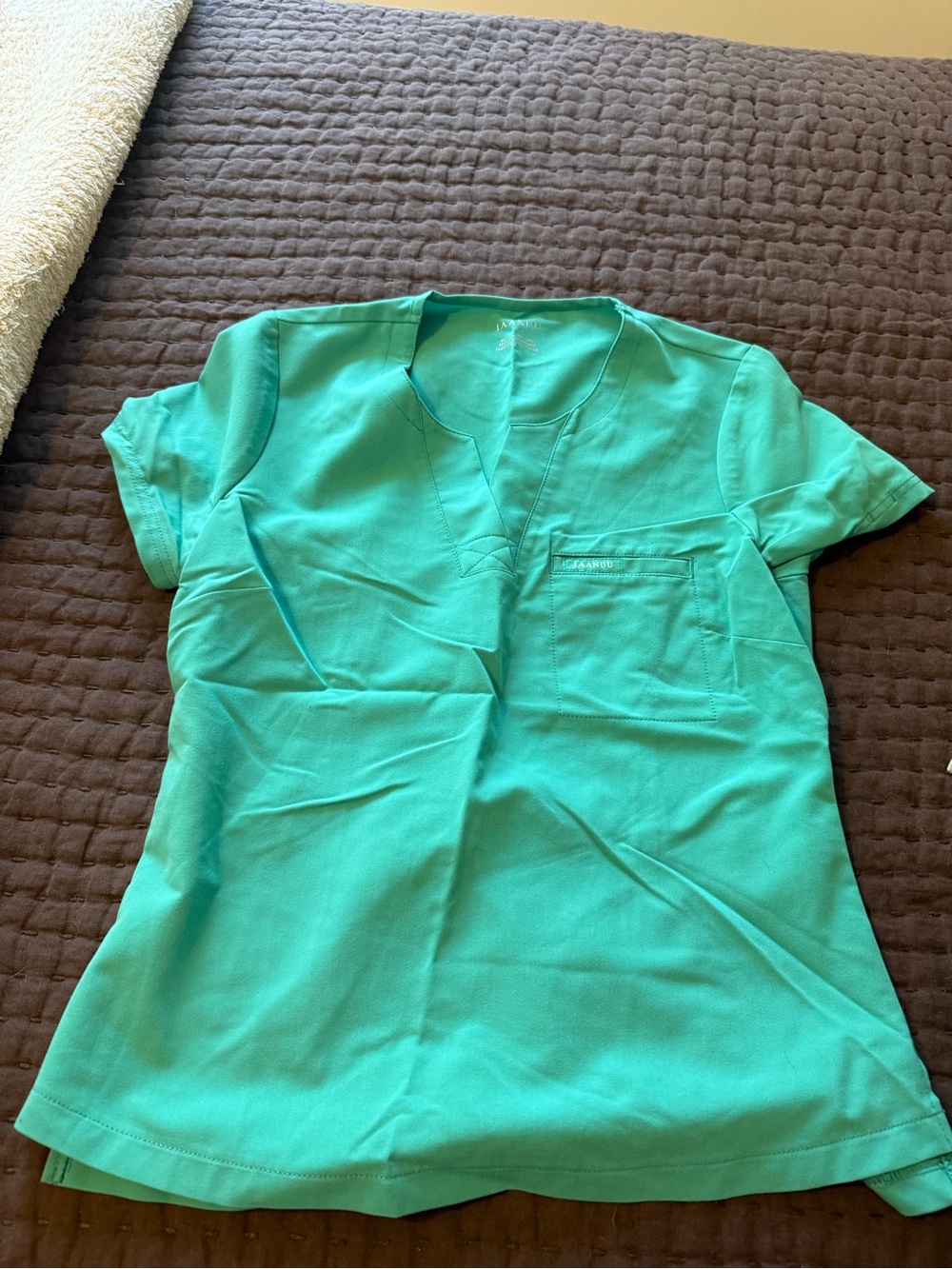 Jaanuu Teal Short Sleeve Teal Scrub Top and 2 Pairs of Joggers